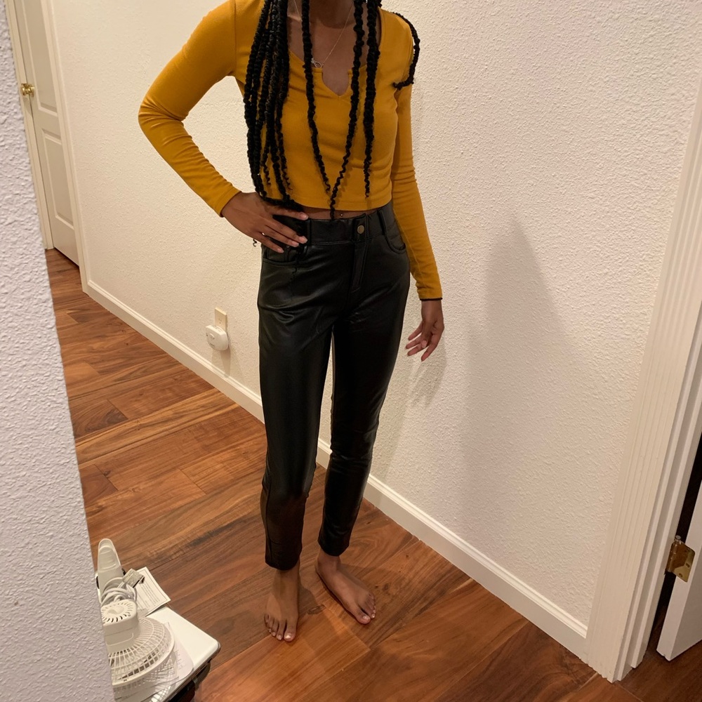 Faux Leather Jeggings Jeans! - Picture 3 of 5